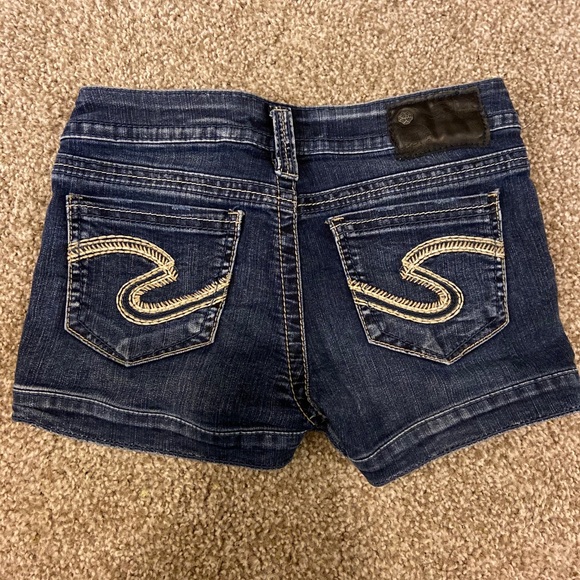 Jean shorts - Picture 2 of 3